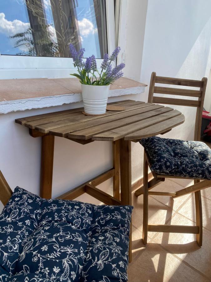 Evan Cozy Flat With Balcony & Parking, 13 September Бухарест Экстерьер фото