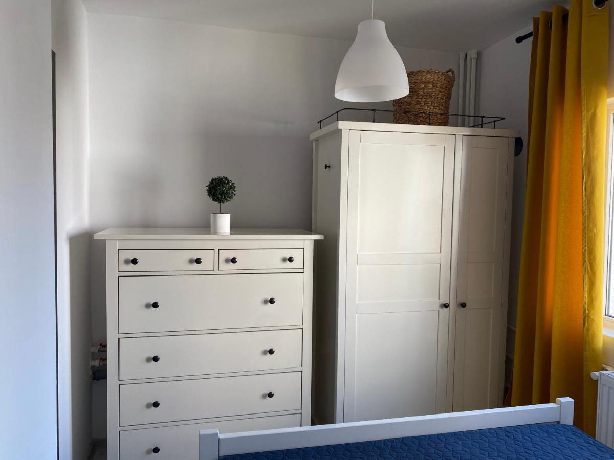 Evan Cozy Flat With Balcony & Parking, 13 September Бухарест Экстерьер фото